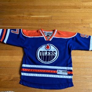 Edmonton Oilers jersey - #97 Connor McDavid